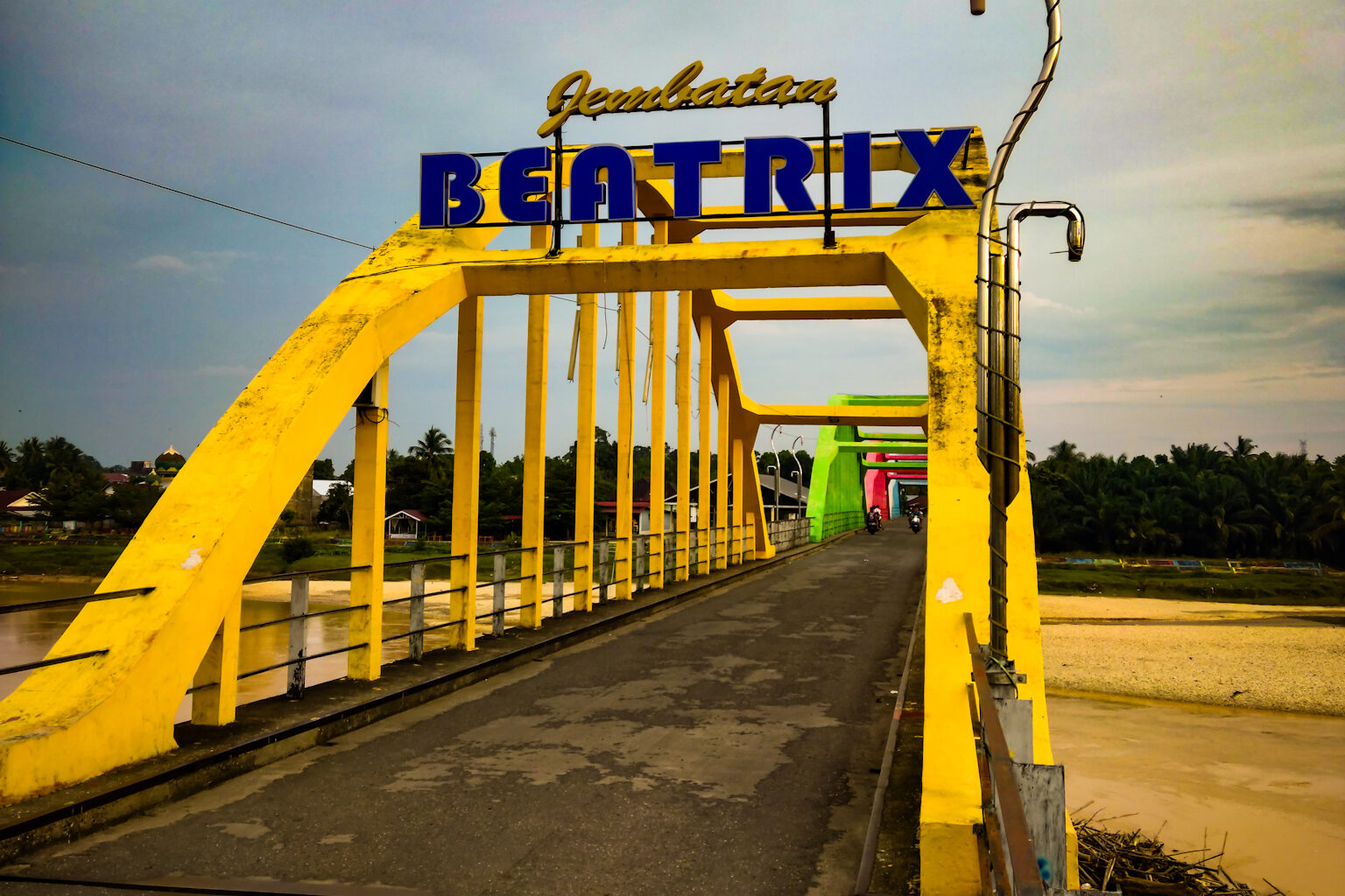 Beatrix_Brug_Sarolangun